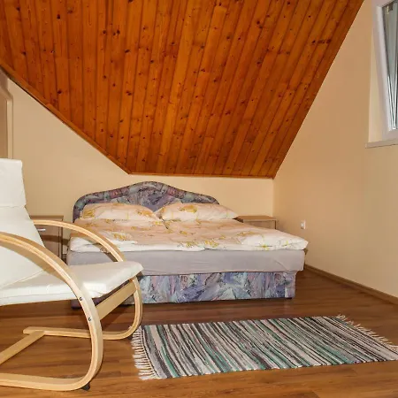 In 19387 Semesterbostad Balatonkeresztúr