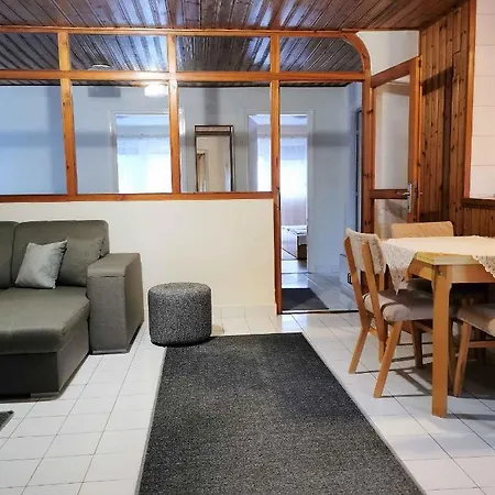 Holiday home In 19387 *