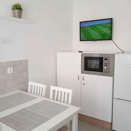 In 19387 * Balatonkeresztúr