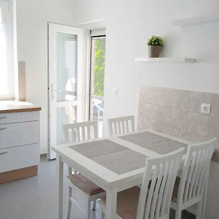 In 19387 * Balatonkeresztúr