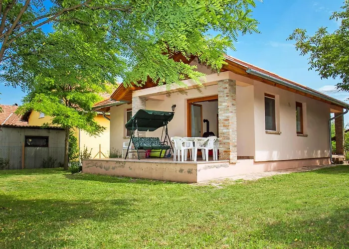 In 19387 Balatonkeresztúr